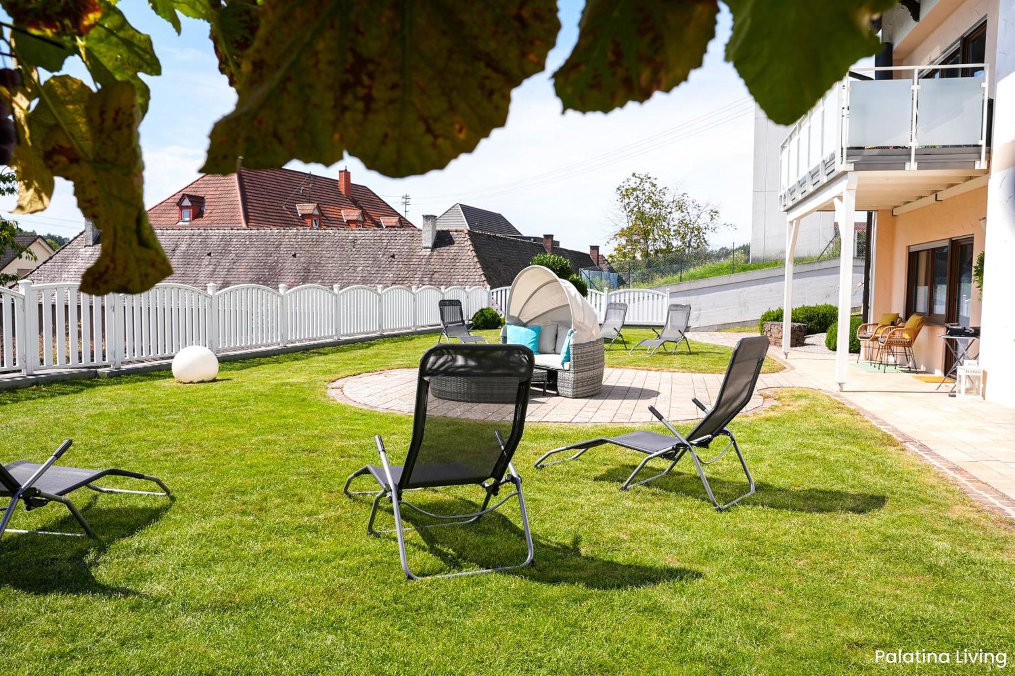 Palatina Living Apartment Fischbach Екстериор снимка